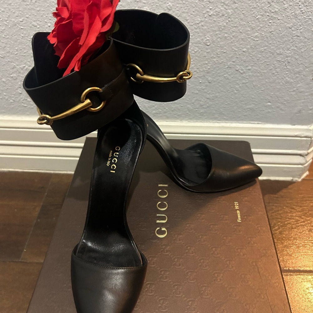 Gucci Black Leather Heels